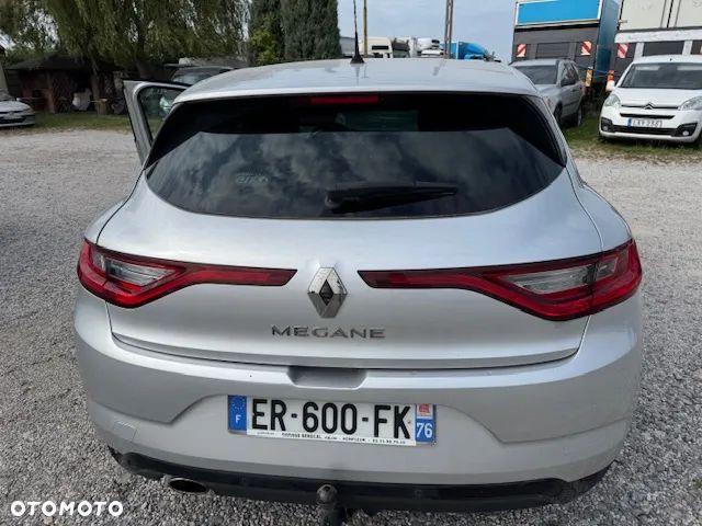 Renault Megane ENERGY TCe 130 EDC BOSE EDITION - 16