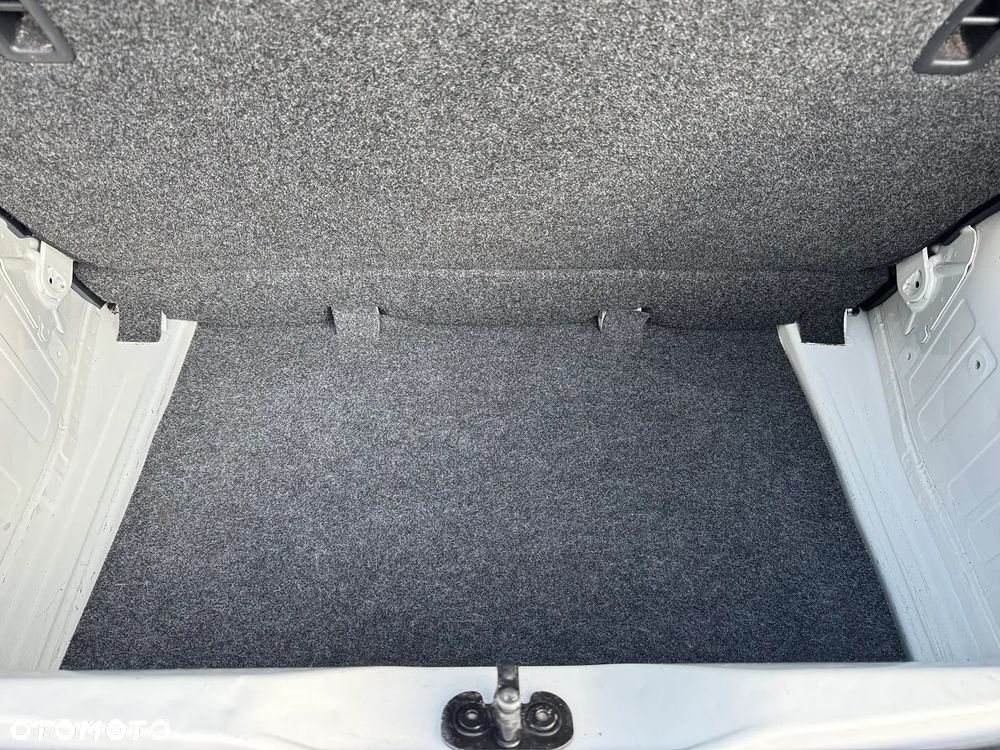Volkswagen up! - 21
