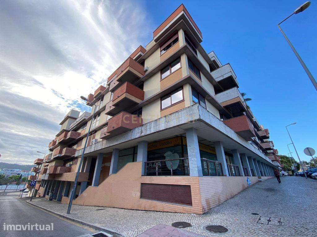 Apartamento T3, Arrendado até dezembro, em Setúbal - Grande imagem: 4/11