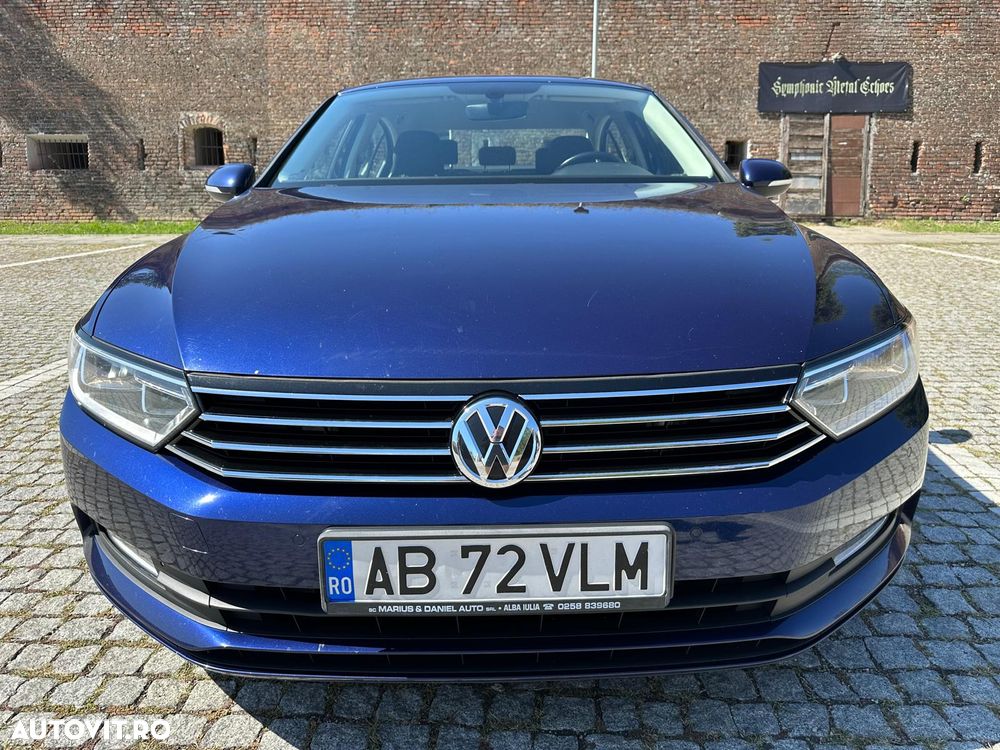 Volkswagen Passat - 2