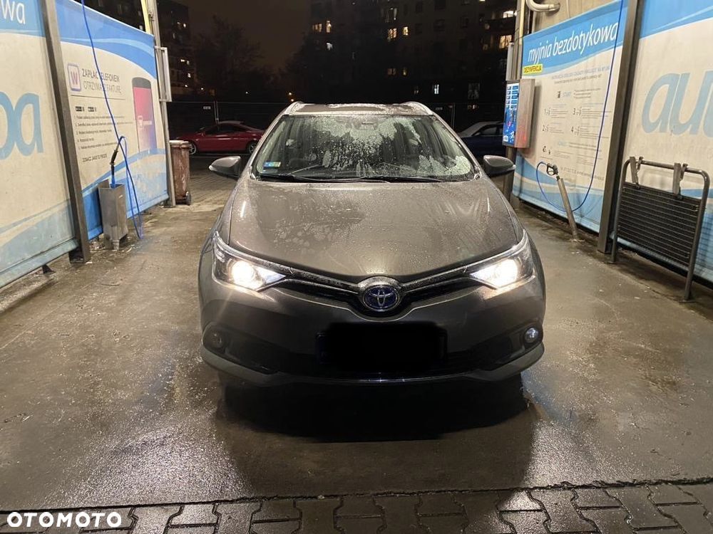 Toyota Auris Hybrid 135 Premium - 1