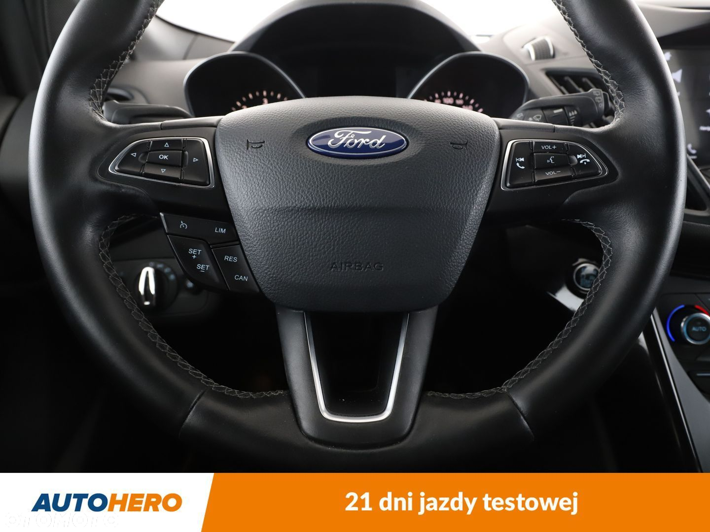 Ford Kuga 2.0 TDCi FWD ST-Line - 18
