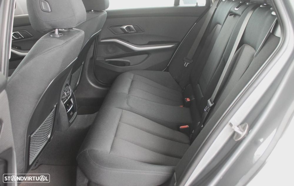 BMW 330 e Corporate Edition Auto - 16