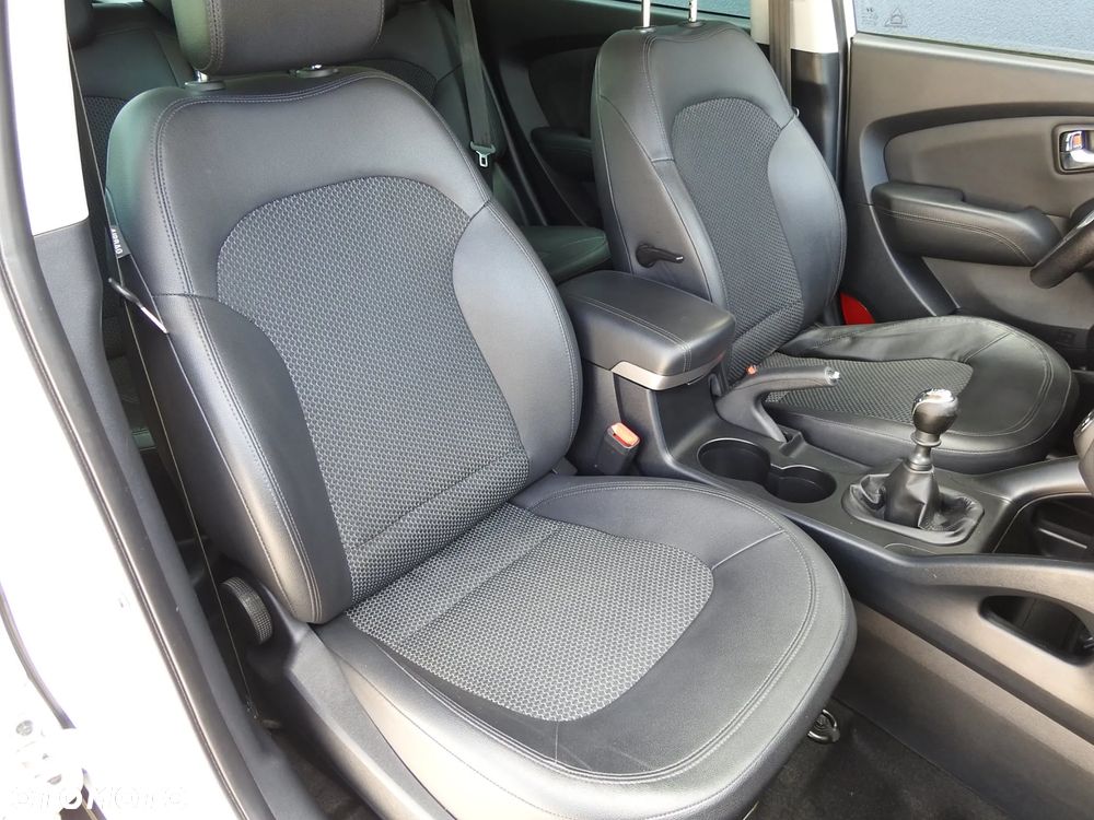 Hyundai ix35 1.7 CRDi 2WD blue Comfort - 10