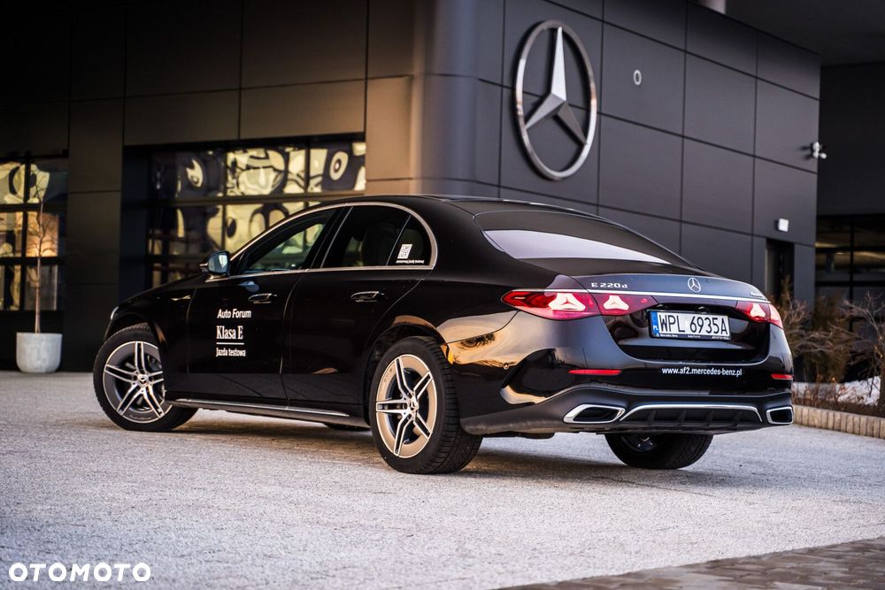 Mercedes-Benz Klasa E - 12