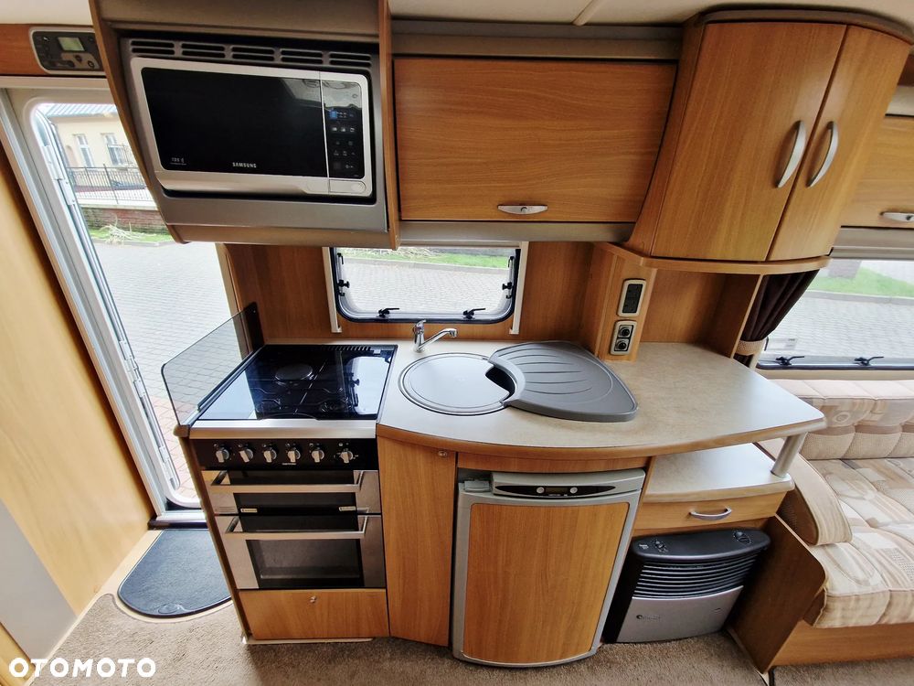 SWIFT CONQUEROR  2010 MoveR SoLaR PrzeDSionEK  AkumlatoR - 10