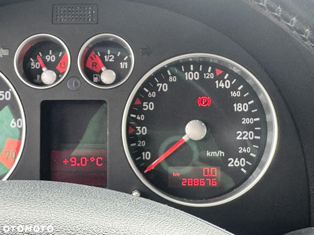 Audi TT Coupé 1.8T - 11