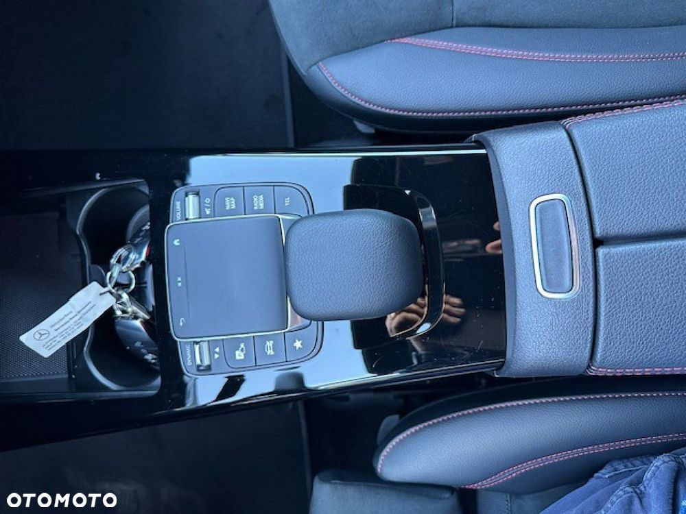 Mercedes-Benz CLA - 15