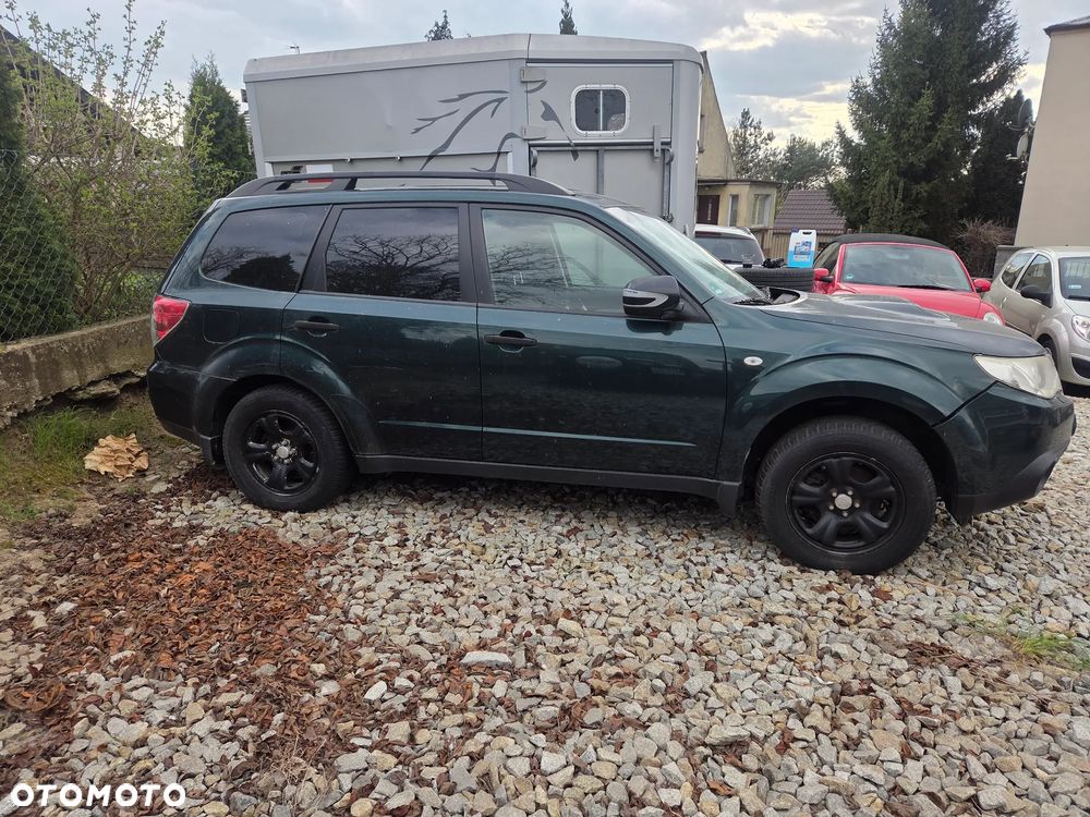 Subaru Forester 2.0D Exclusive - 6