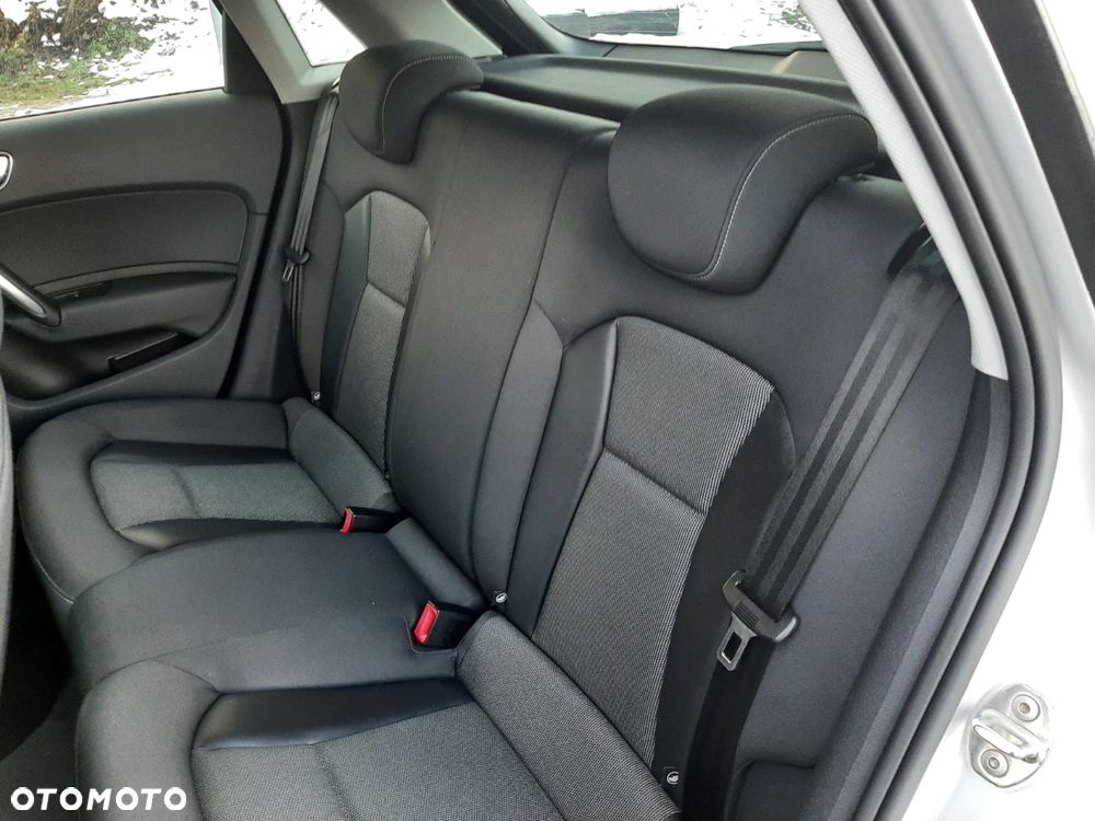 Audi A1 Sportback 1.6 TDI S tronic Ambition - 35