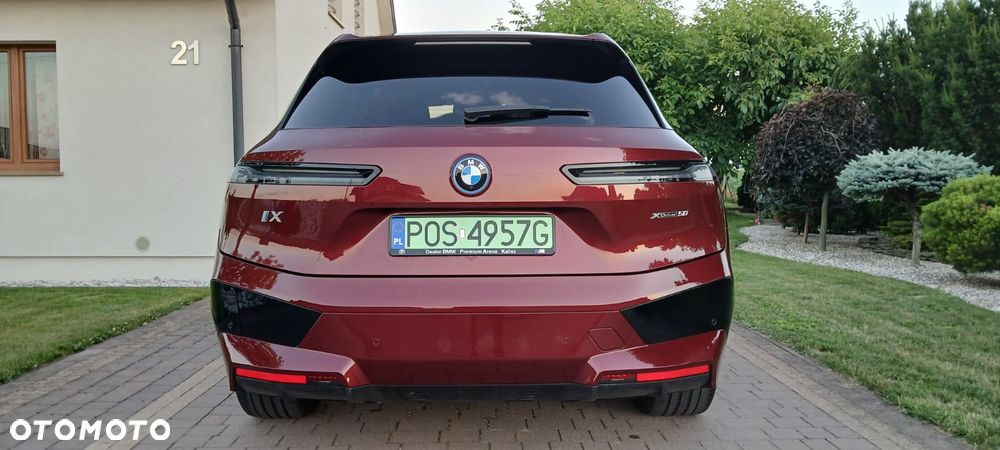 BMW iX xDrive50 - 8