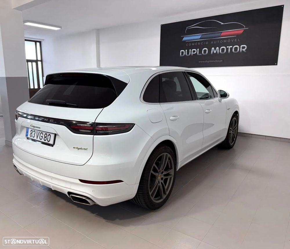 Porsche Cayenne E-Hybrid - 5