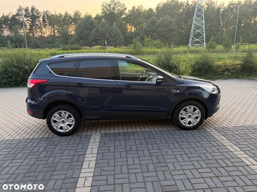 Ford Kuga 1.6 EcoBoost 2x4 Trend - 4