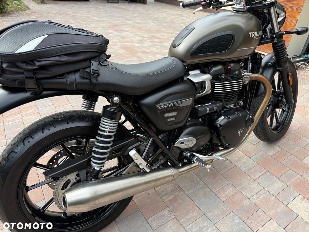Triumph Street Twin - 4