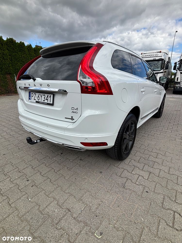 Volvo XC 60 D4 AWD Momentum - 6