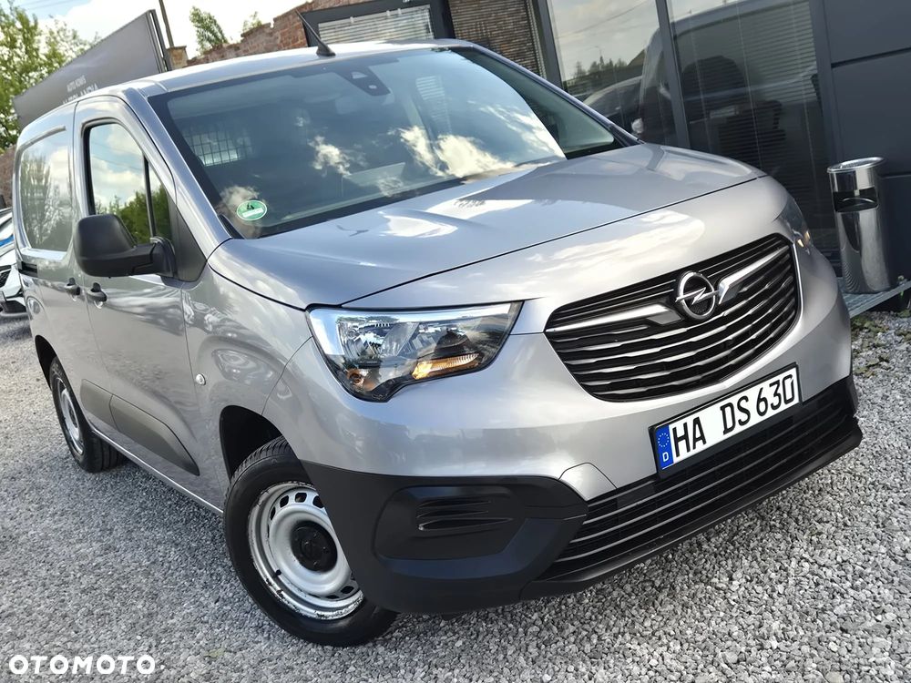 Opel COMBO - 21