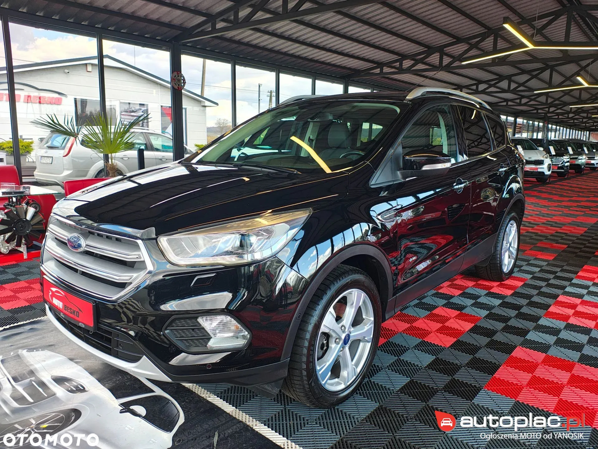 Ford Kuga 2.0 TDCi 4x4 Business Edition - 2
