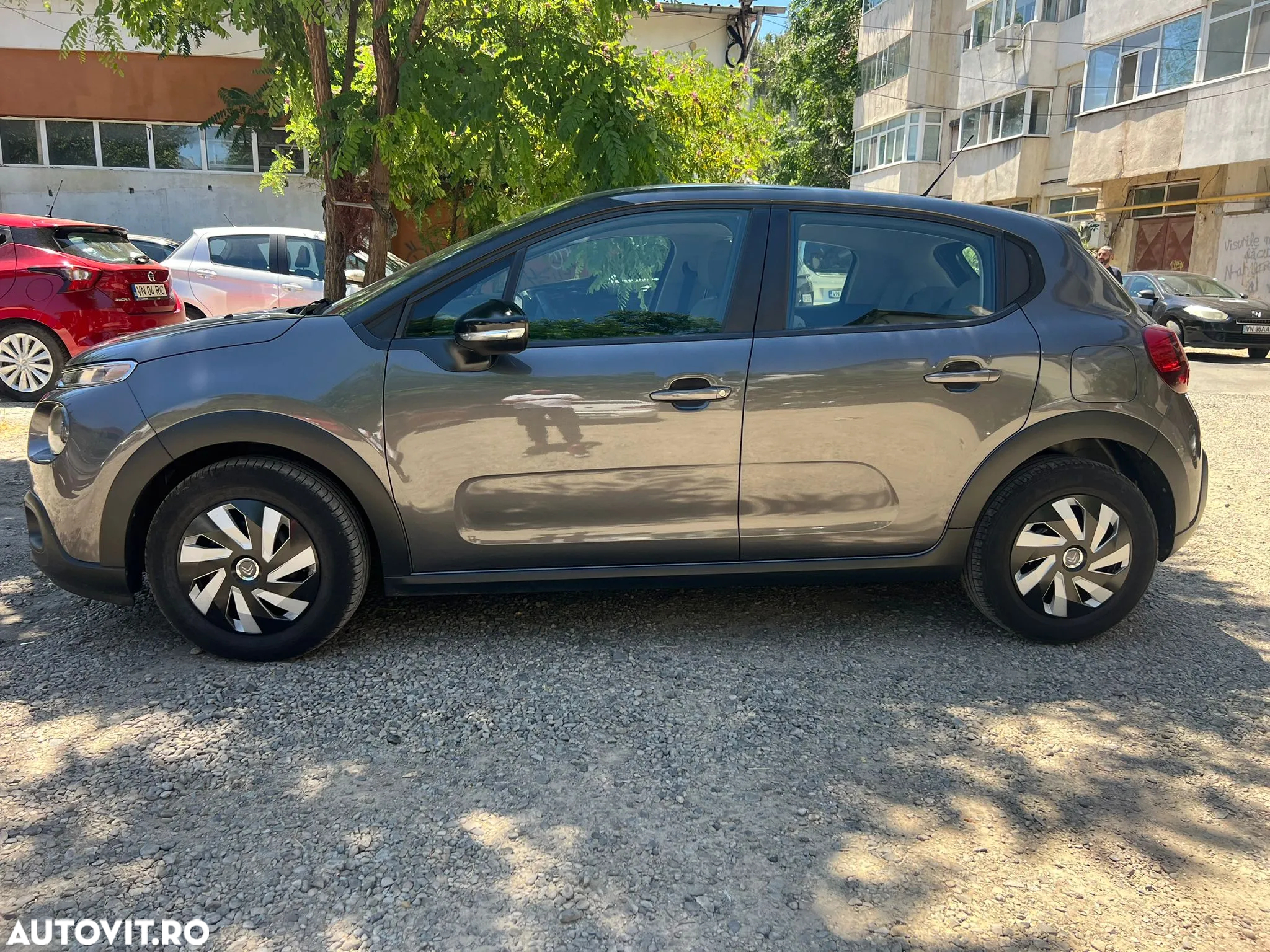 Citroën C3 BlueHDi 100 S&S PLUS - 2
