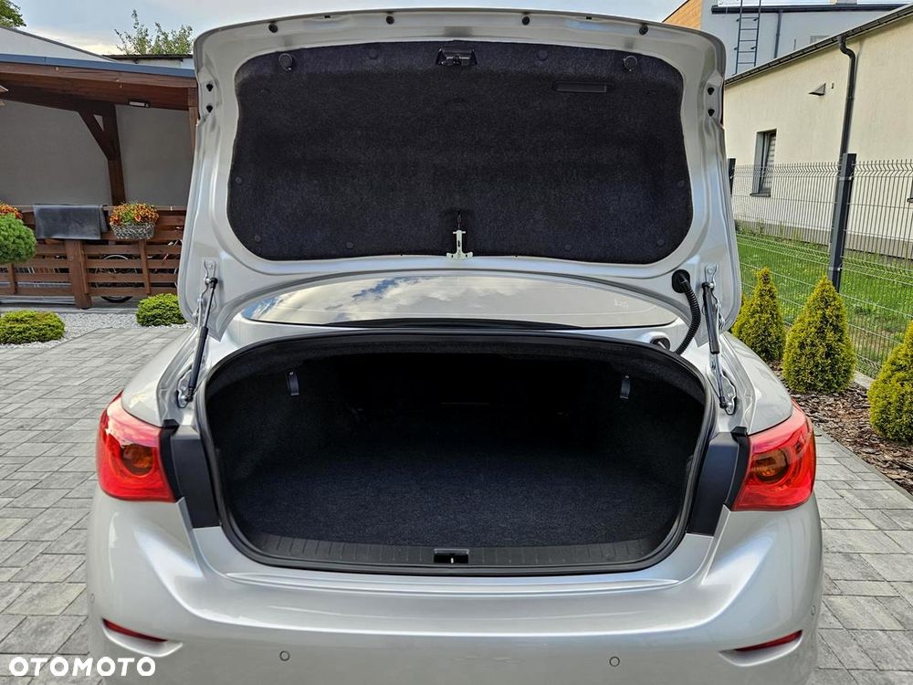 Infiniti Q50 - 38