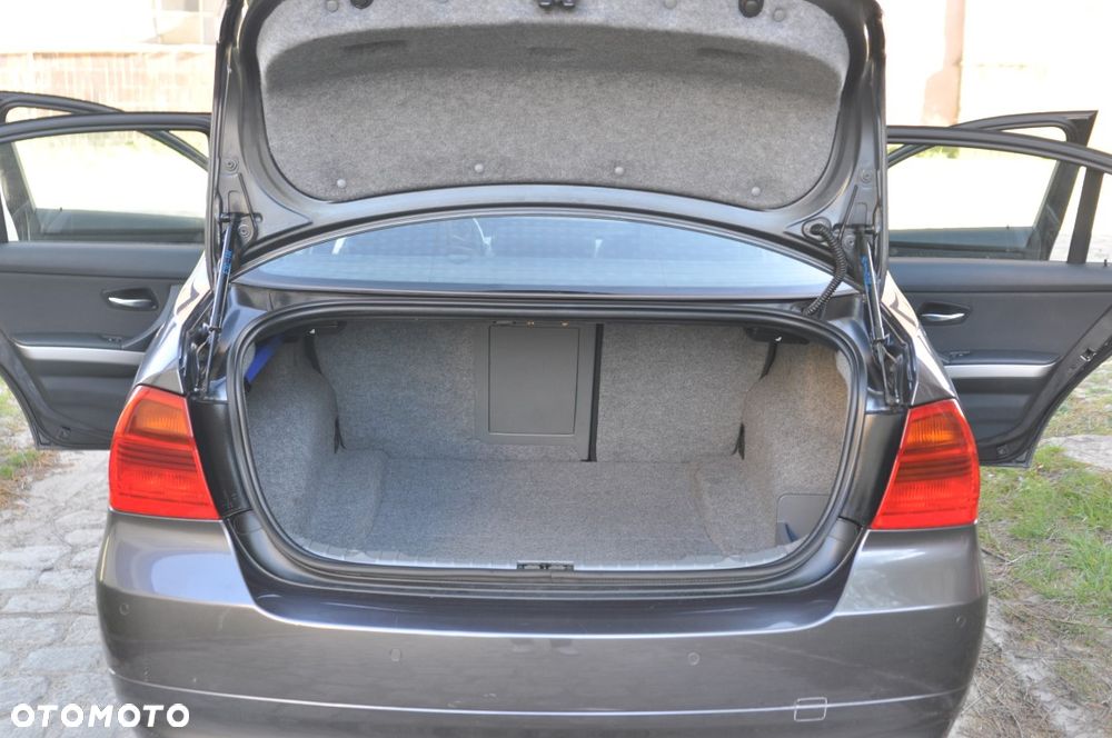 BMW Seria 3 320d DPF - 17