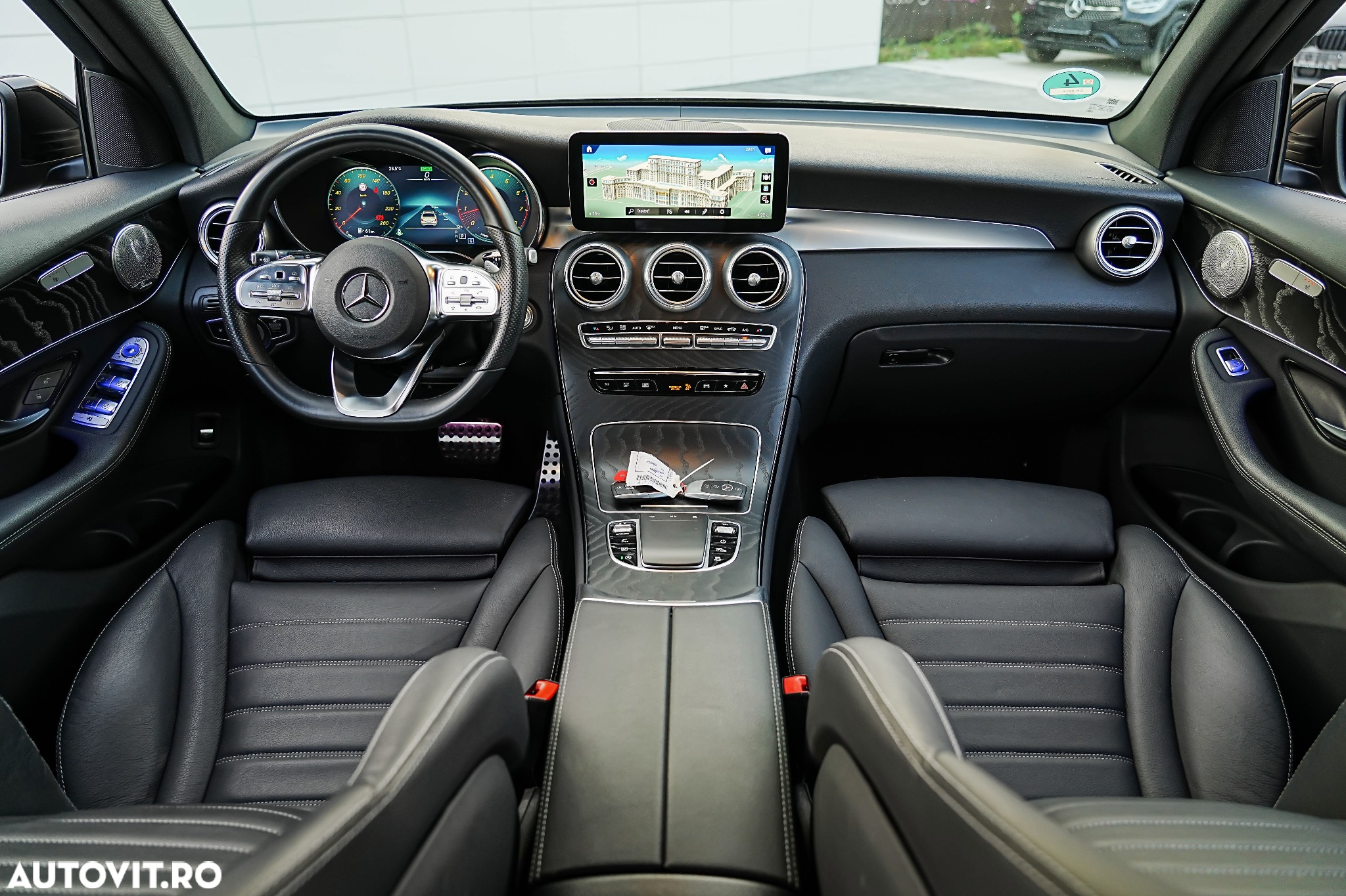 Mercedes-Benz GLC 200 4Matic 9G-TRONIC AMG Line - 2