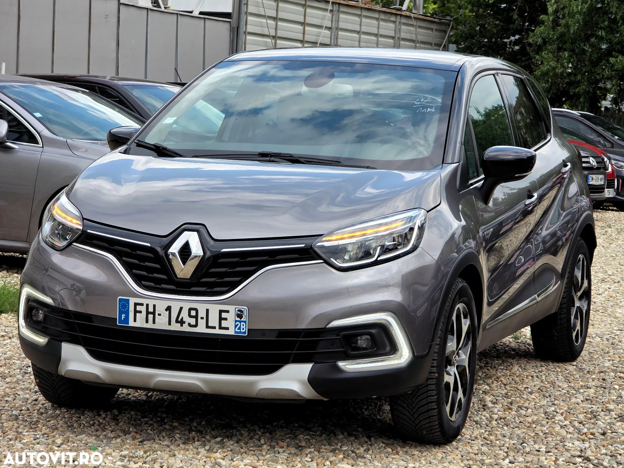 Renault Captur TCe 130 GPF INTENS - 1
