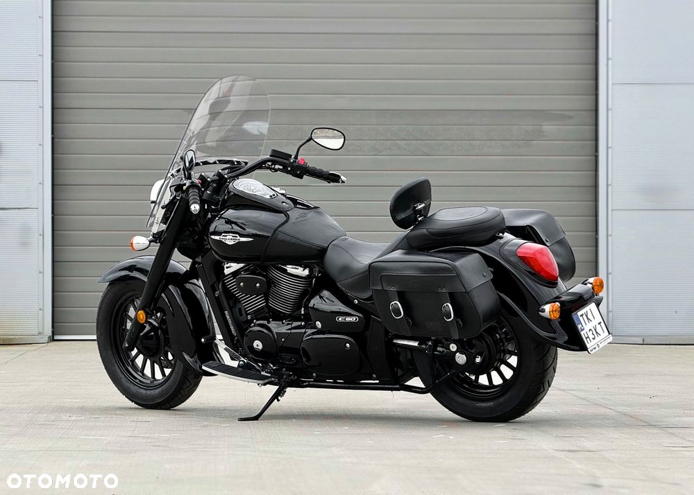 Suzuki VL 800 Volusia - Boulevard C50 - 4