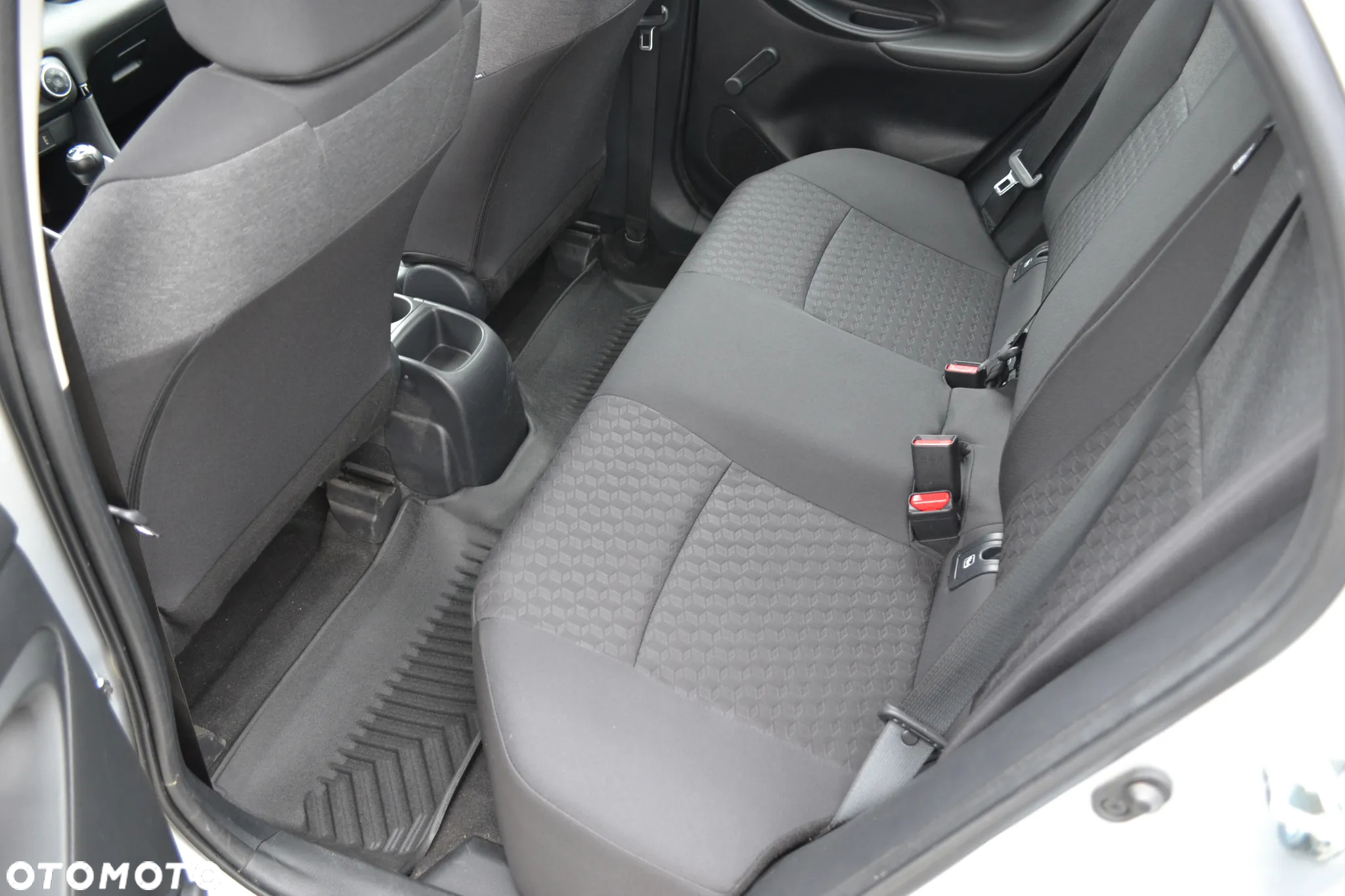 Toyota Yaris - 28