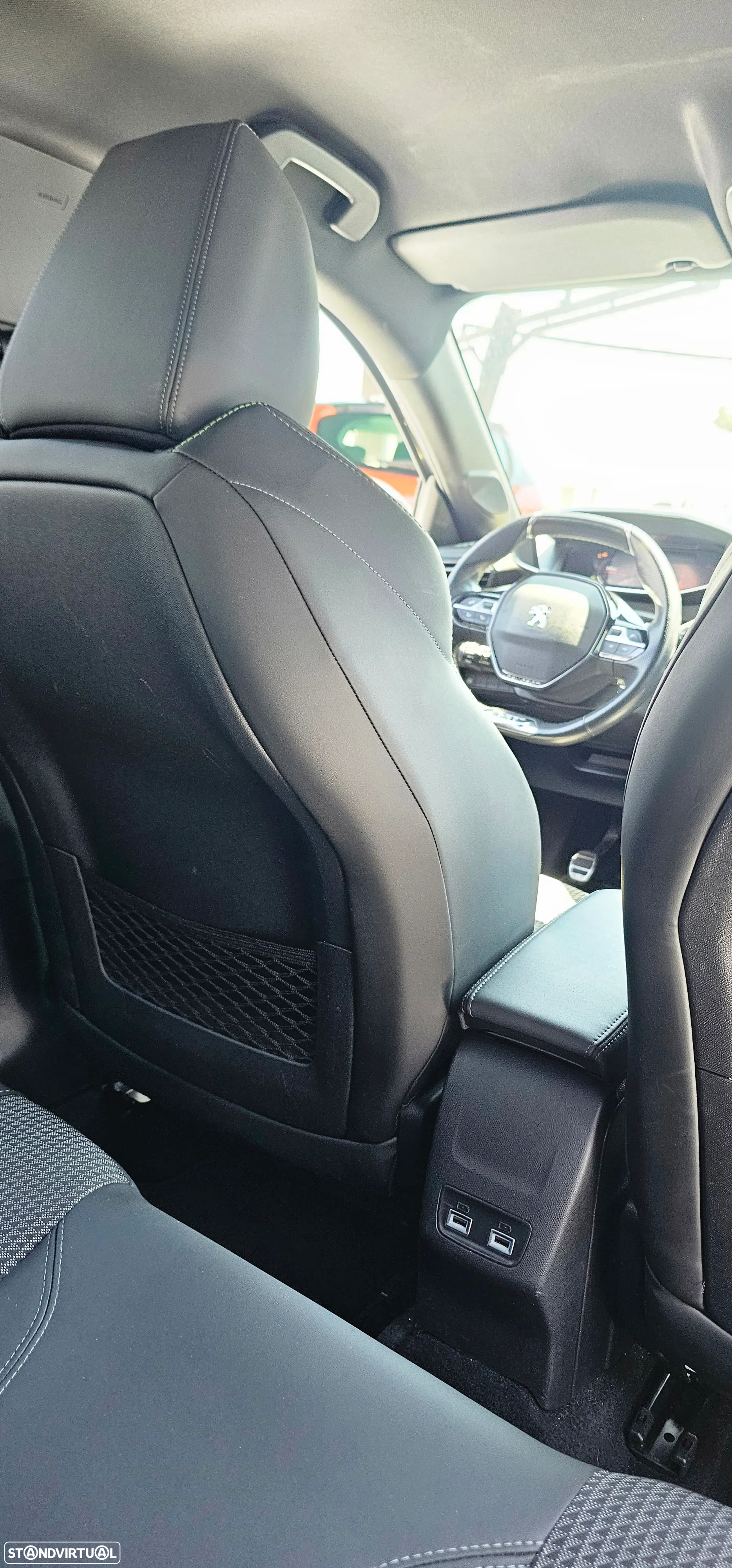 Peugeot 208 1.2 PureTech GT Line - 12
