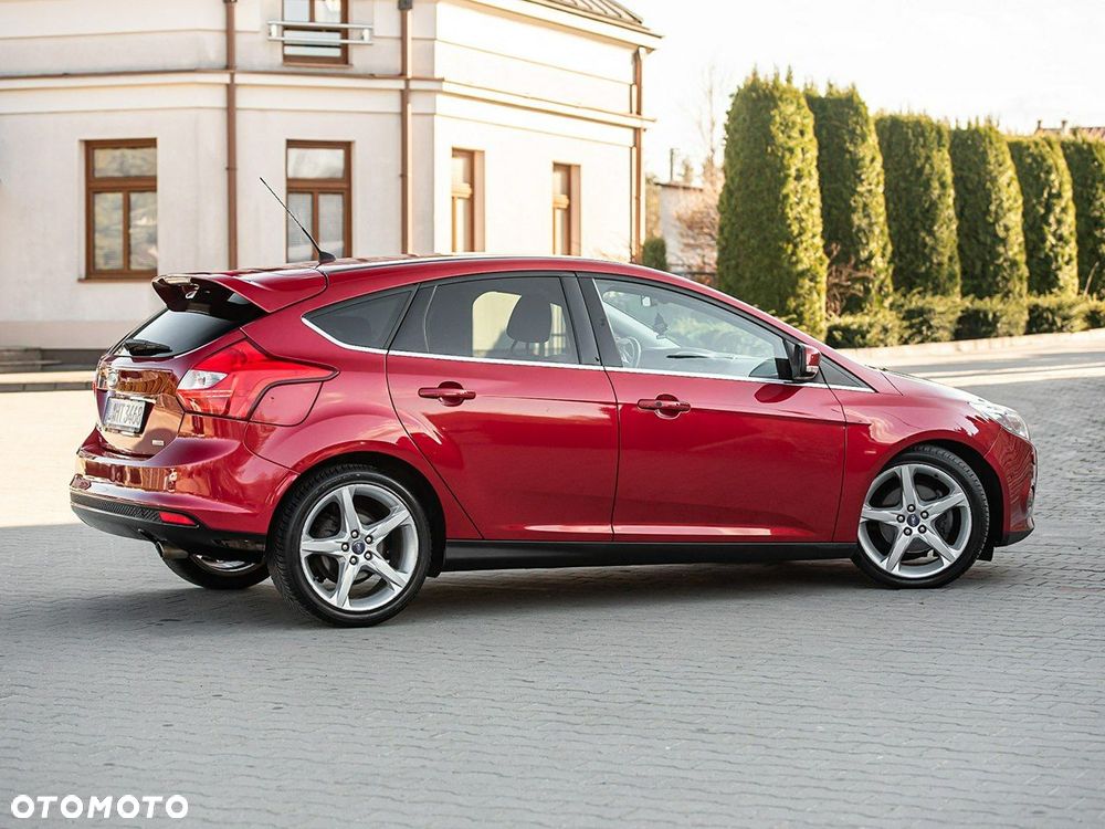 Ford Focus 1.6 EcoBoost Titanium - 17
