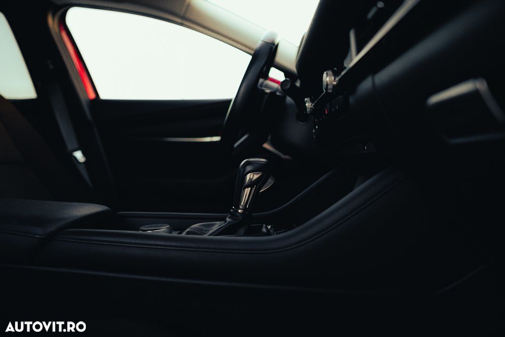 Mazda 3 - 7