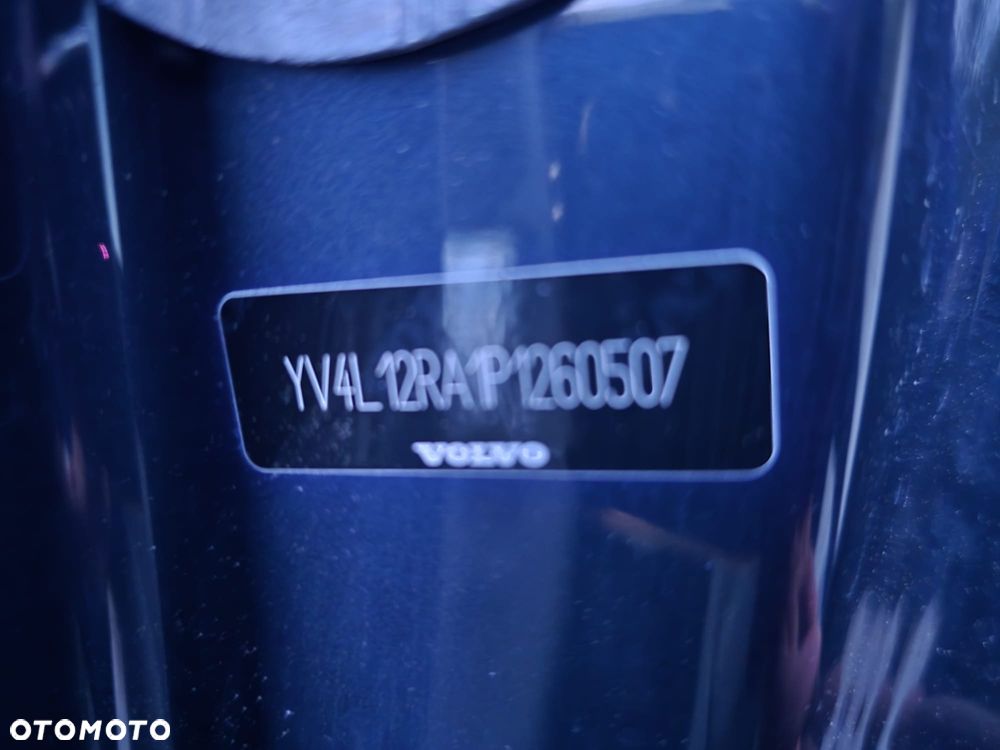 Volvo XC 60 B5 B AWD Plus Bright - 17