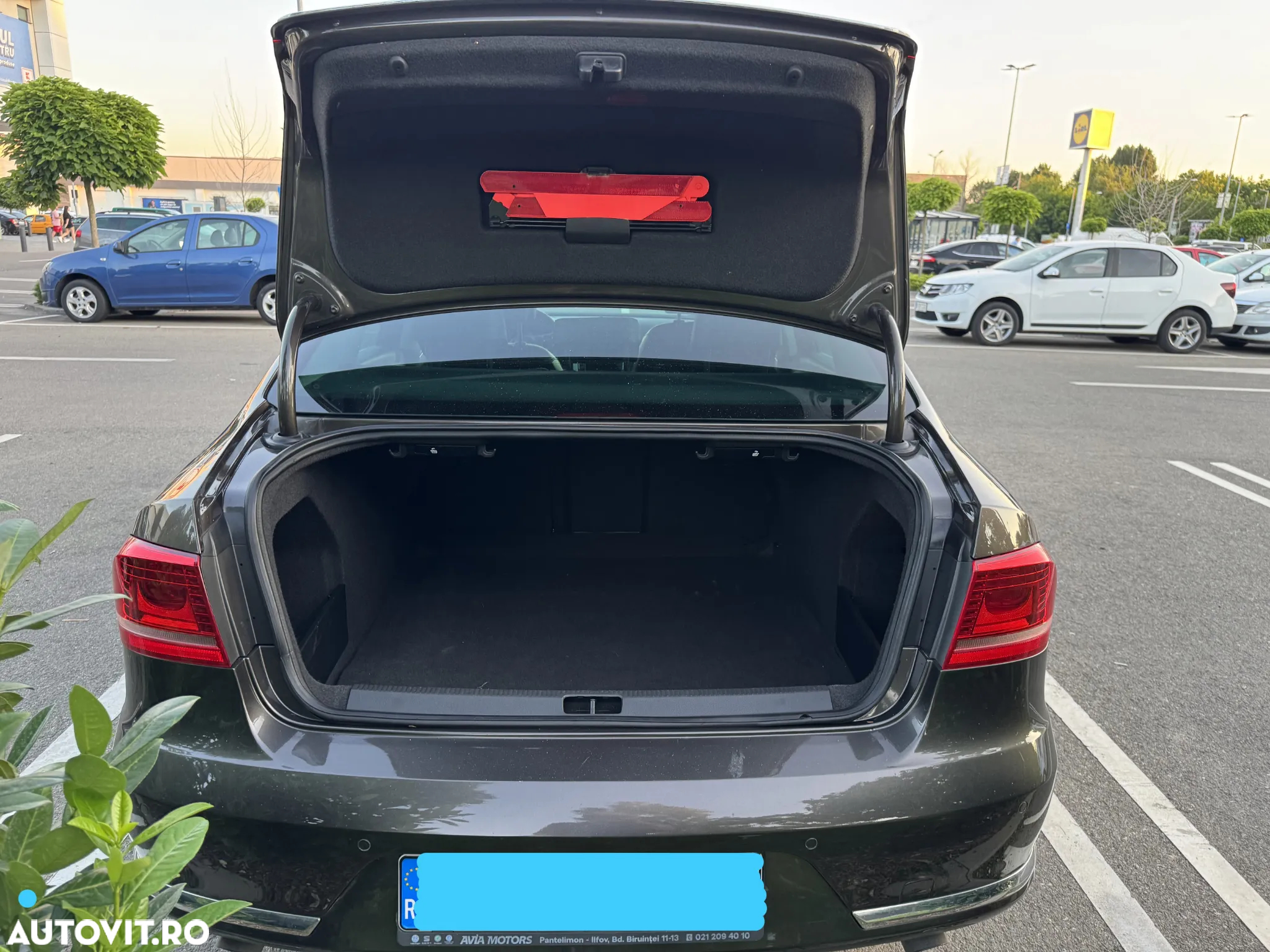 Volkswagen Passat - 3