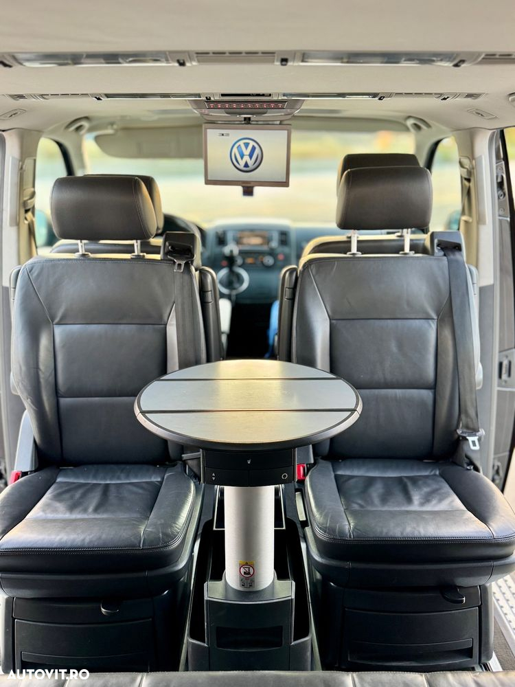 Volkswagen Multivan - 11