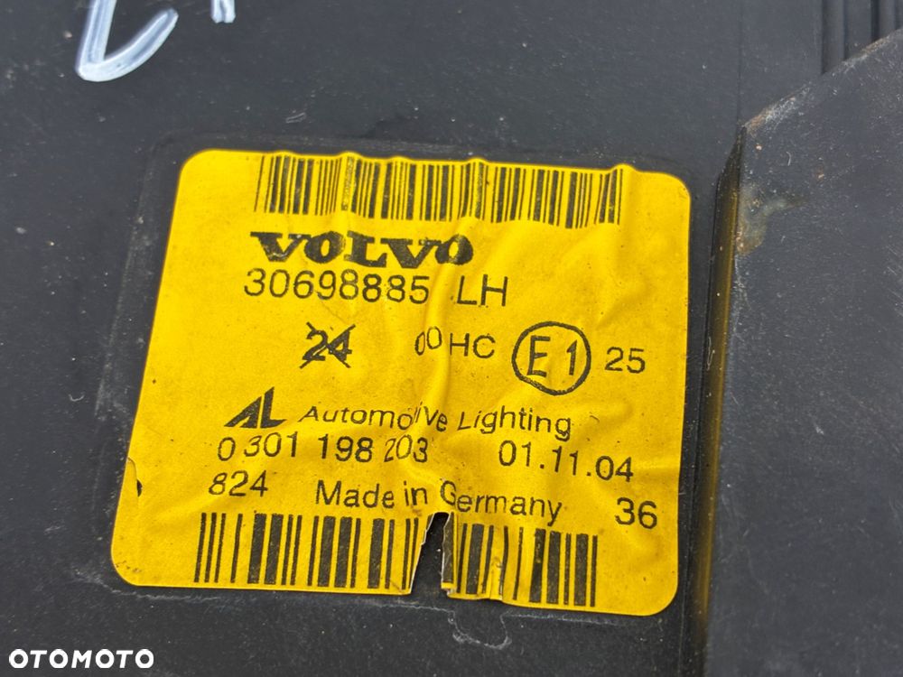 VOLVOV S40 II V50 I 04–07 LAMPA PRZÓD PRZEDNIA LEWA  EUROPA 30698885 - 2