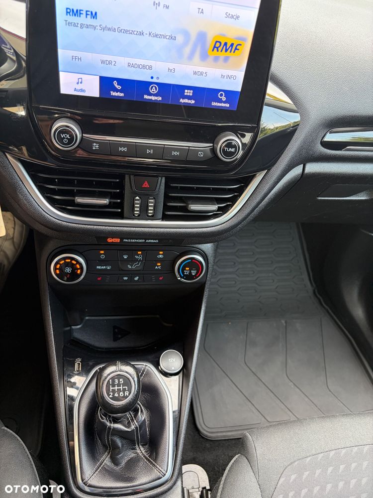 Ford Fiesta 1.0 EcoBoost S&S TITANIUM - 22