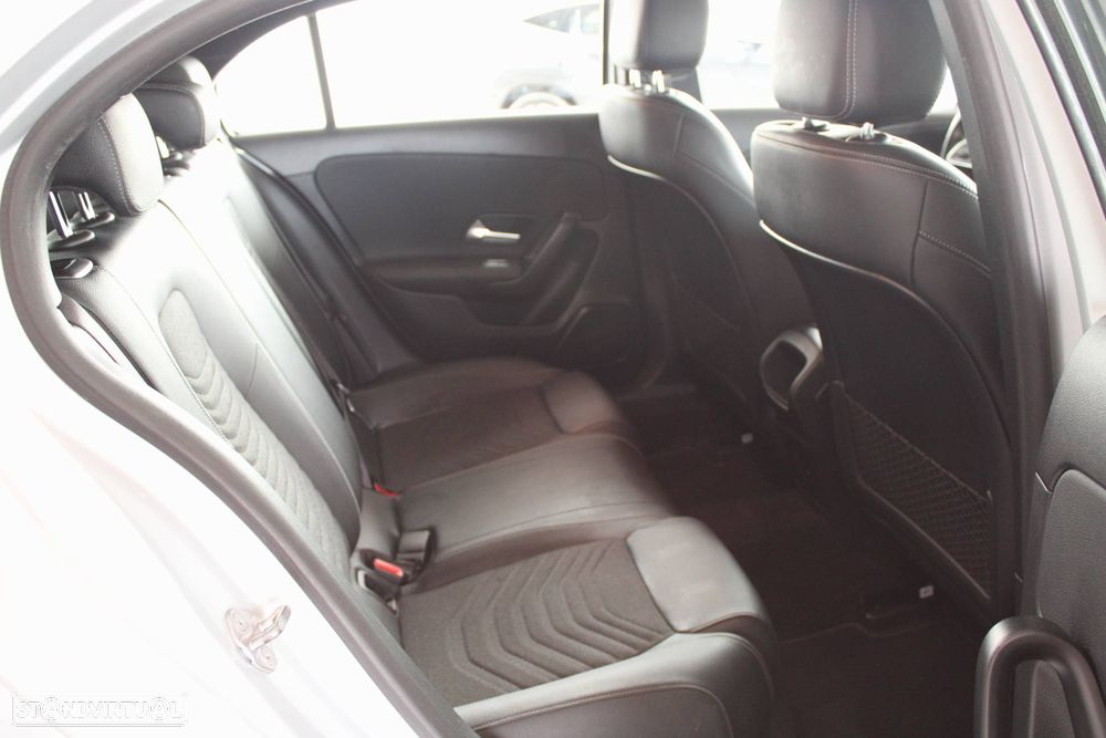 Mercedes-Benz A 250 e Style Plus - 14