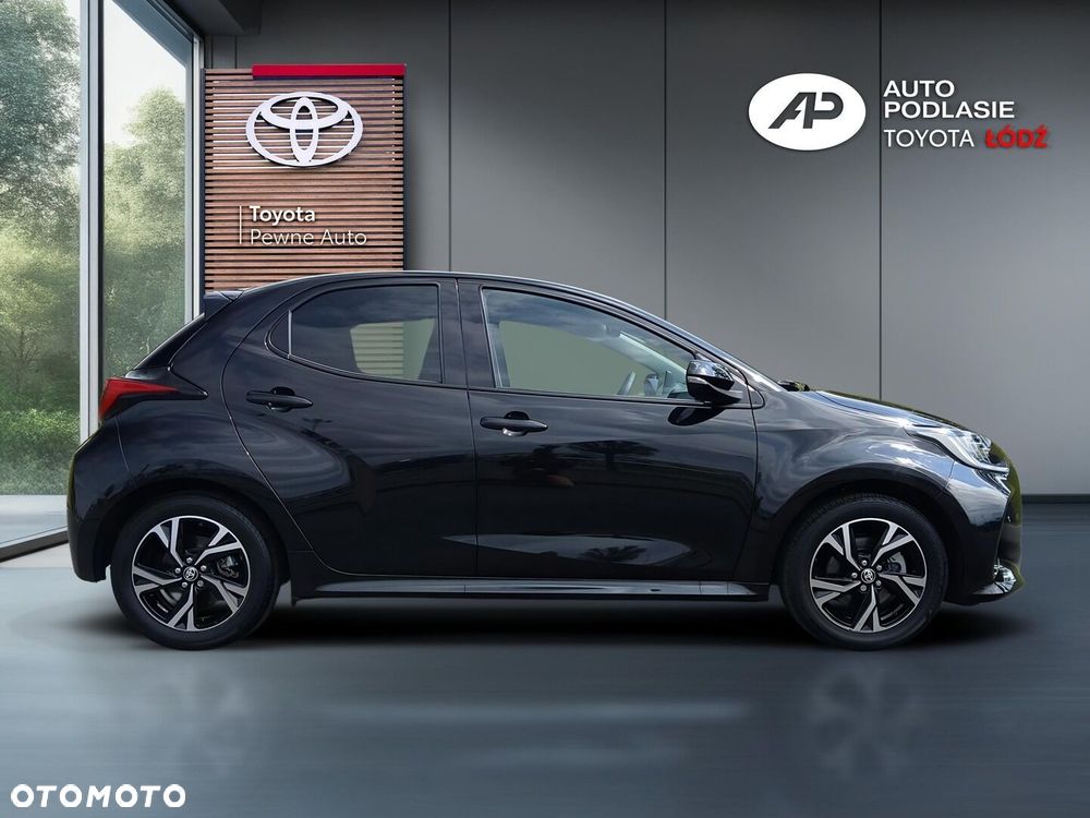 Toyota Yaris Hybrid 1.5 Style - 11