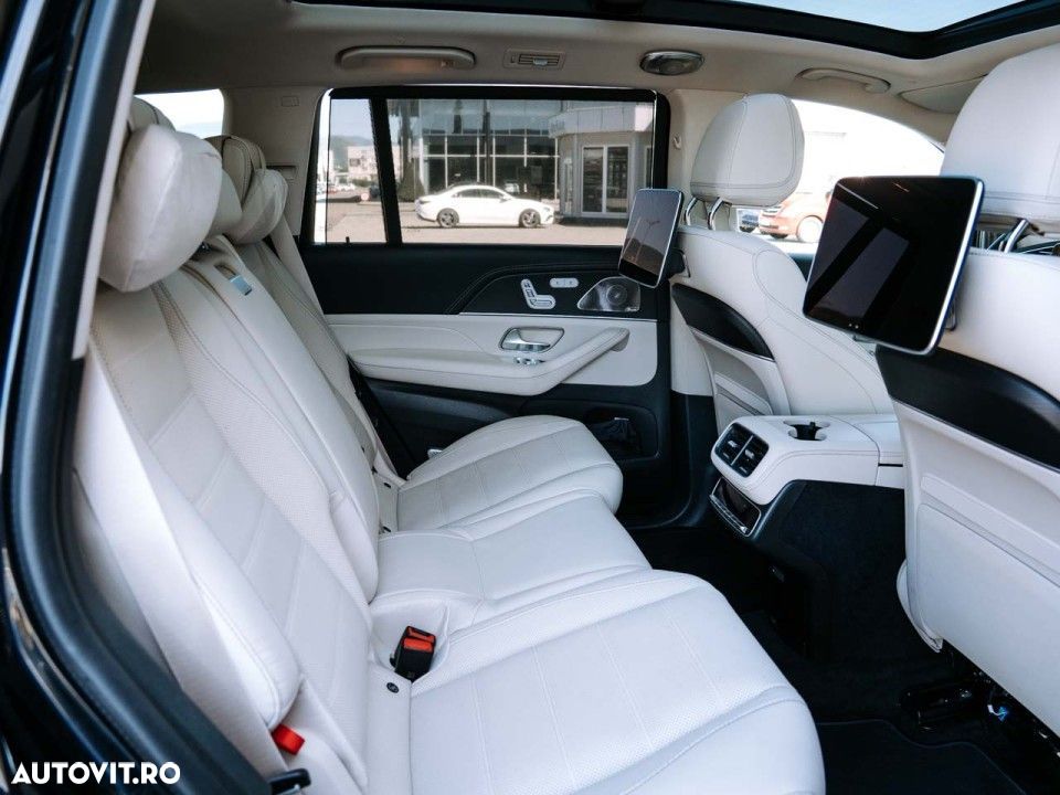 Mercedes-Benz GLS - 11