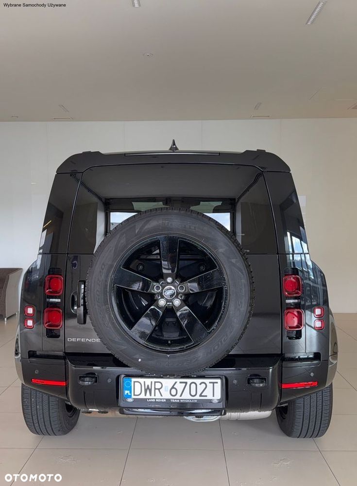 Land Rover Defender - 34