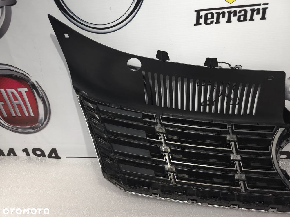 VW PASSAT CC 3C8 LIFT ZWYKŁY / R-LINE BARDZO ŁADNA ATRAPA / GRILL PRZEDNI PRZÓD W SATYNIE , NR 3C8853653A , NR AUKCJI GL851 - 26