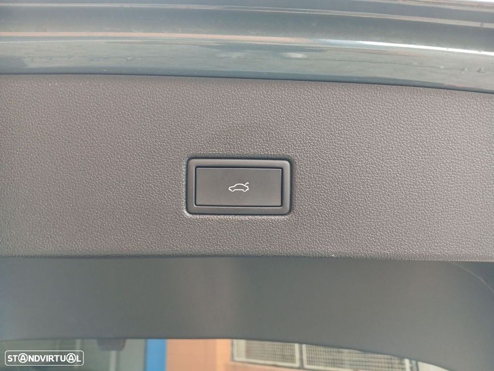 VW T-Roc - 37
