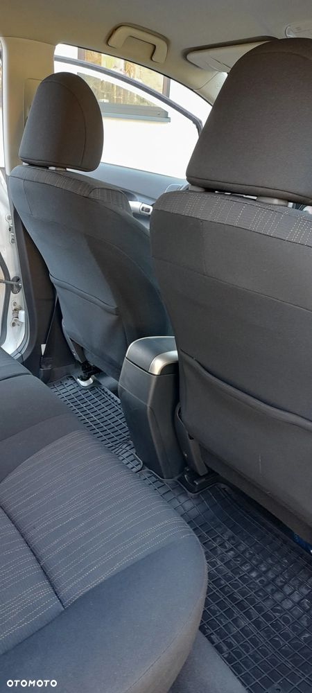 Toyota Auris 1.33 VVT-i - 12