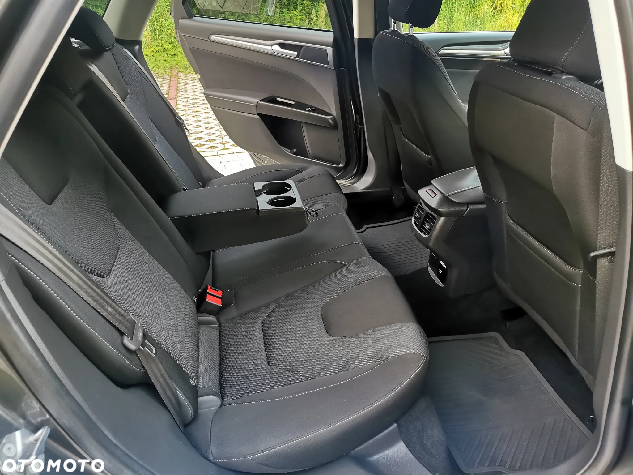 Ford Mondeo 2.0 TDCi Titanium - 19