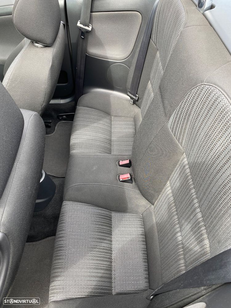 Peugeot 207 CC 1.6 HDi Allure - 7