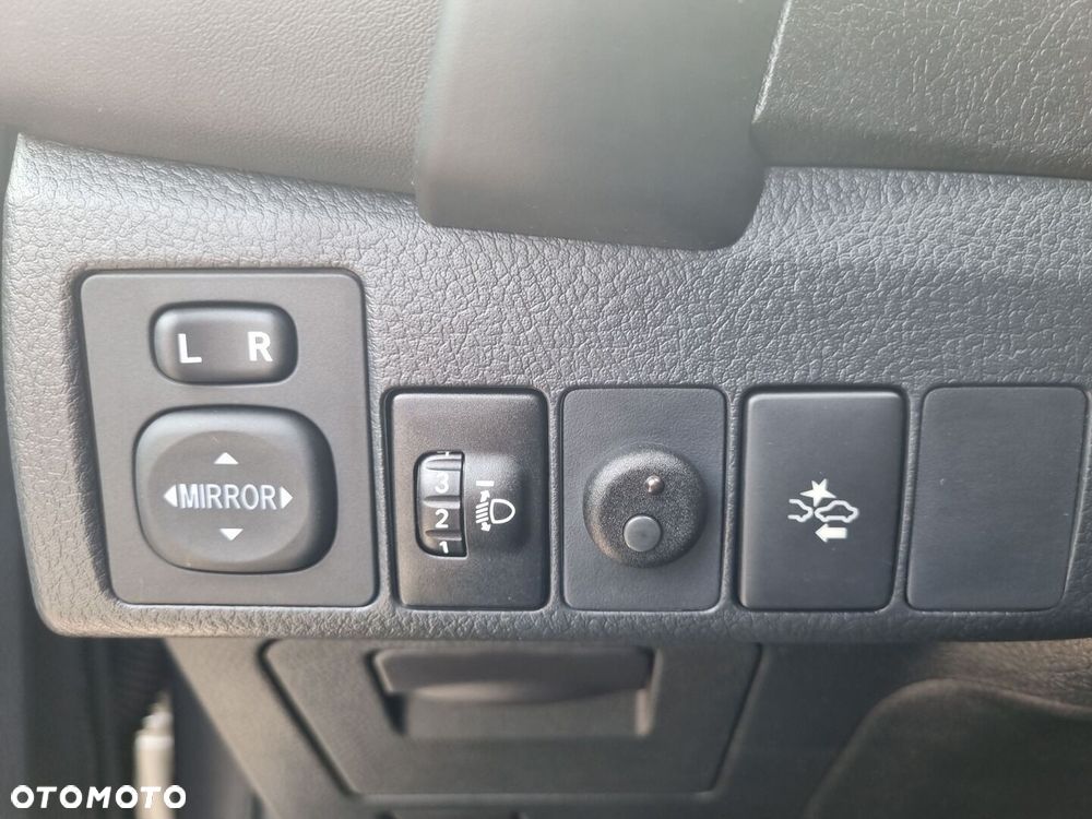 Toyota Corolla - 21