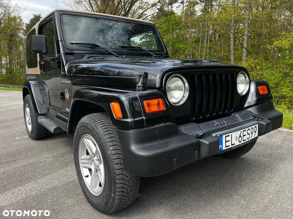 Jeep Wrangler 4.0 Sport - 28