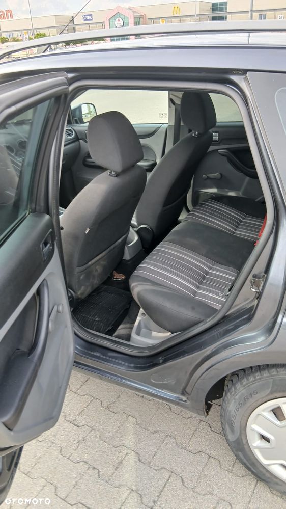 Ford Focus - 28