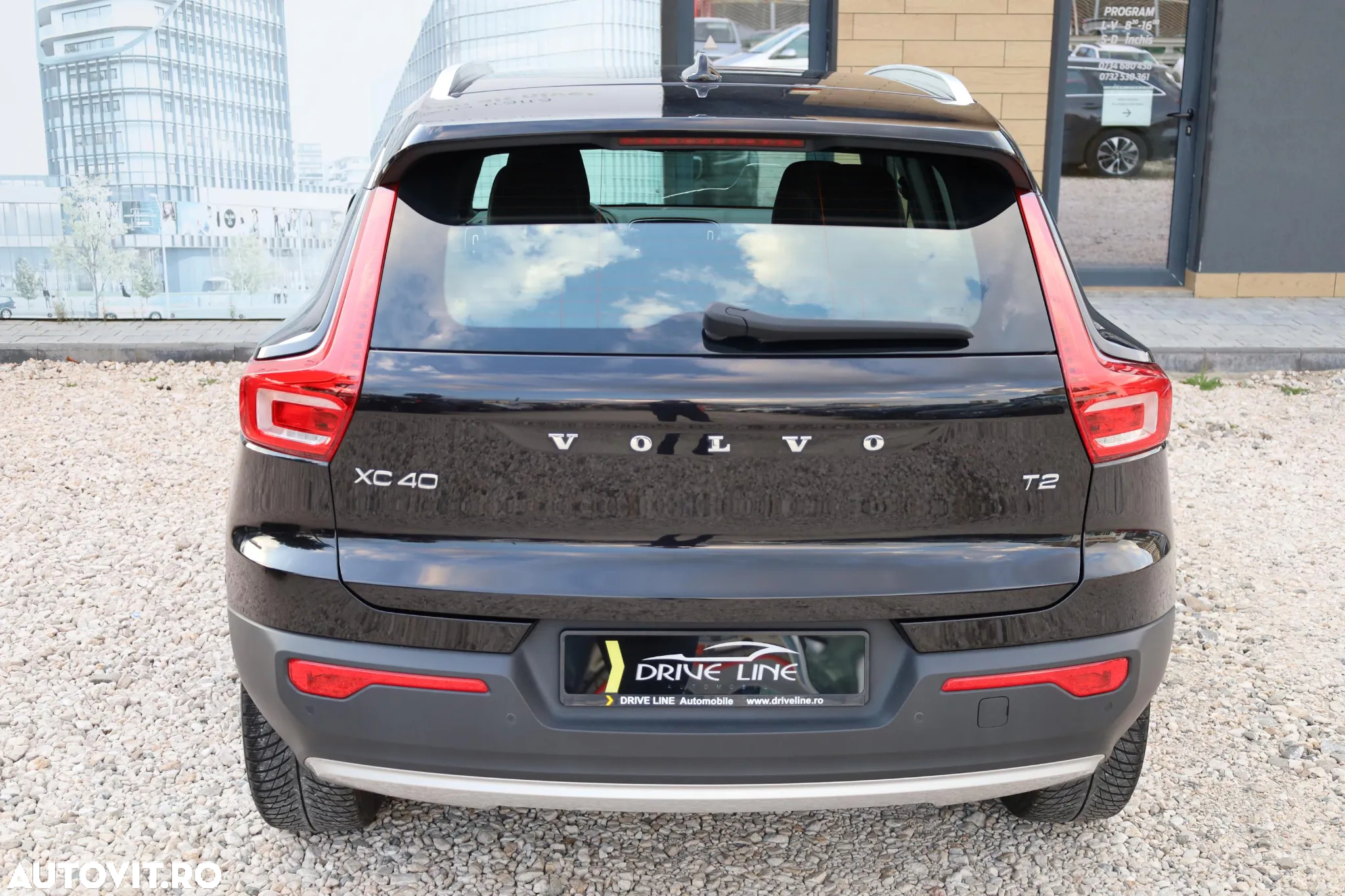 Volvo XC 40 T2 AT8 Momentum - 5