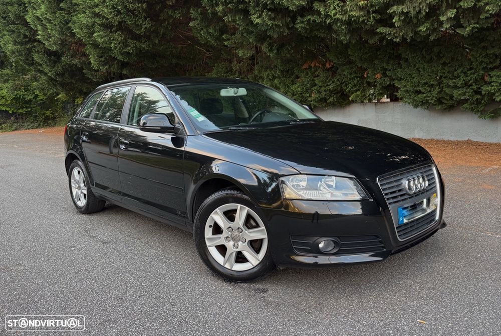 Audi A3 Sportback 1.6 TDI Attraction Business Line - 3
